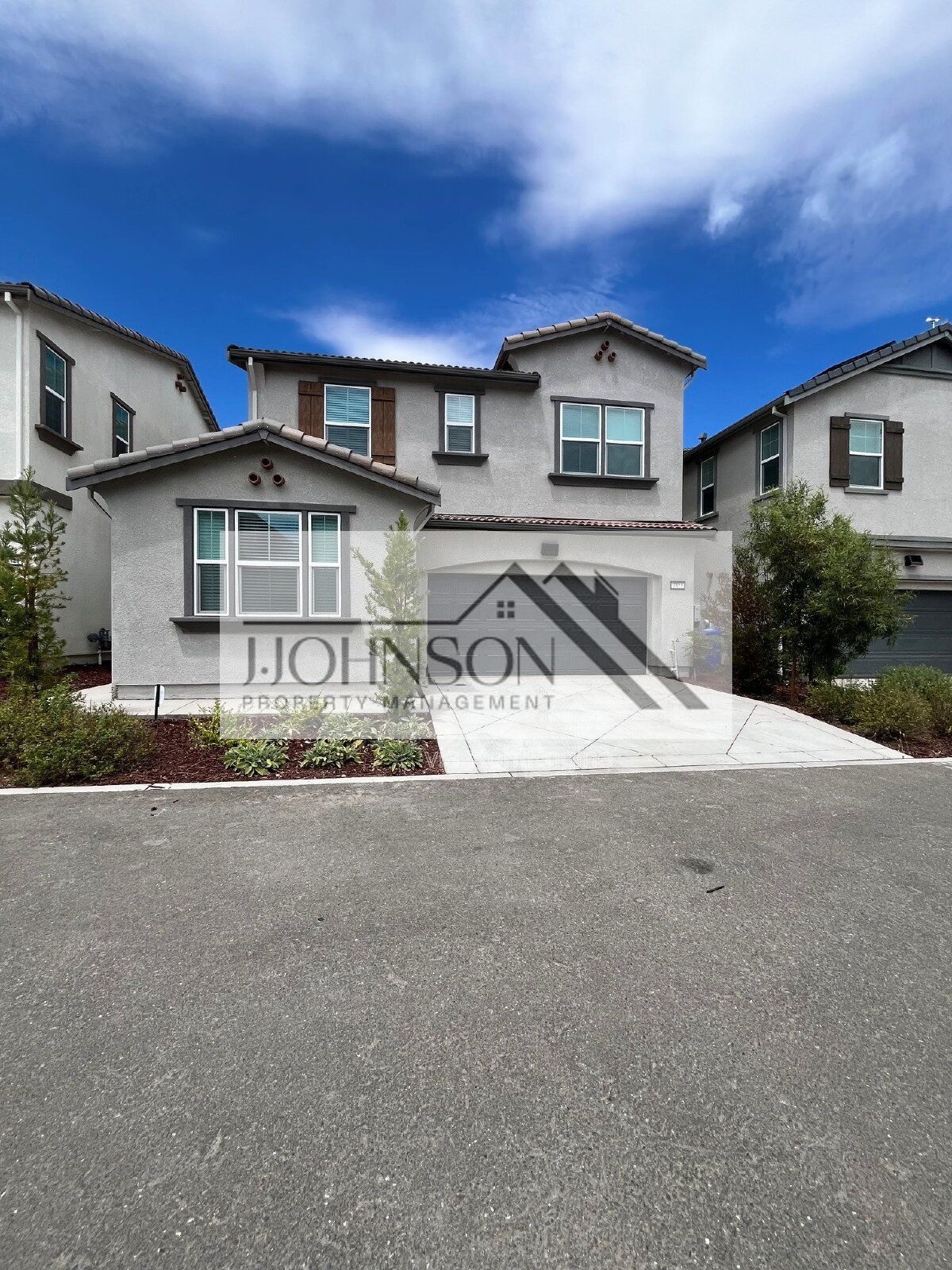 Located in Tracy Hills 4 bedroom 3 bath 2 story home property image