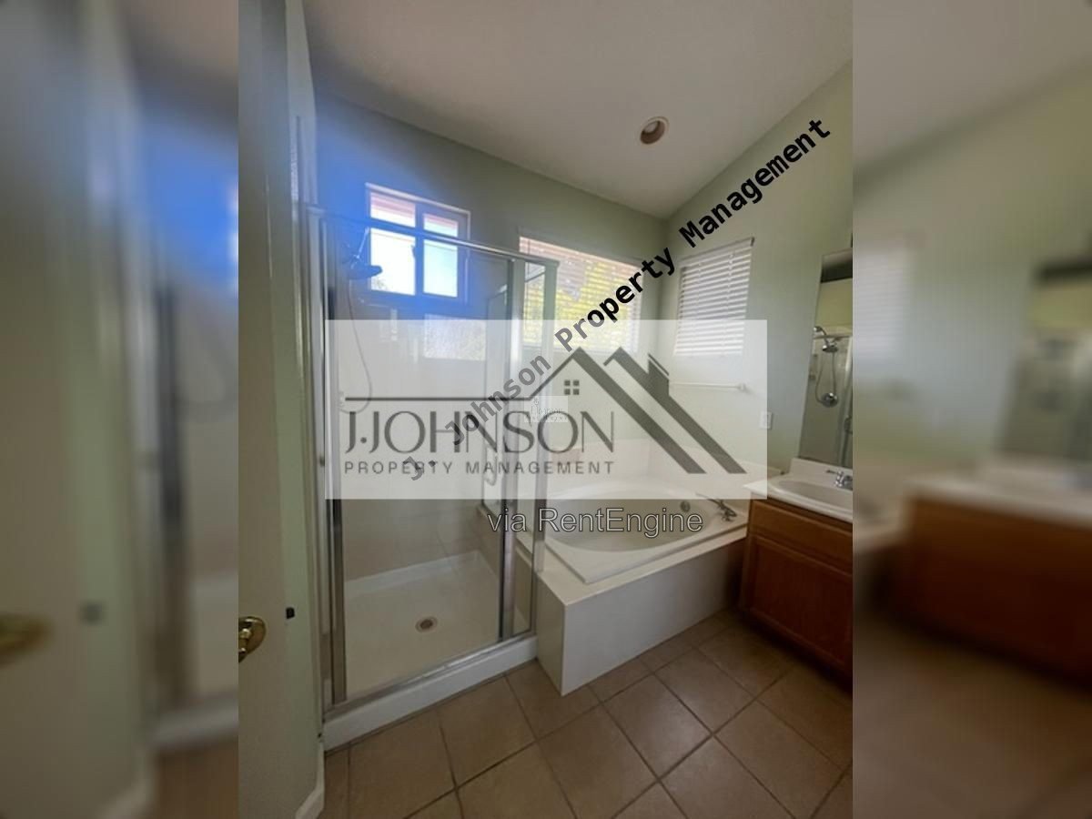 4 bed 3 bath available now property image