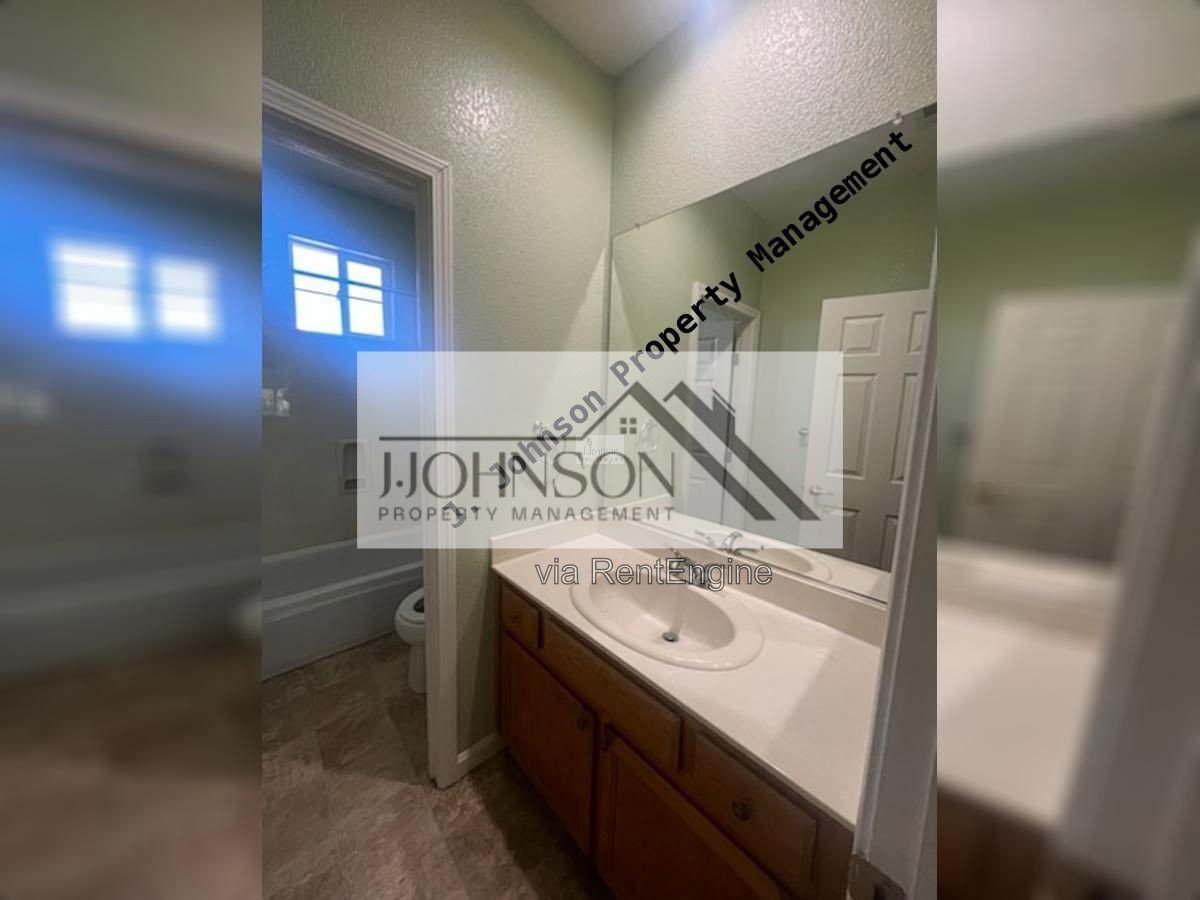 4 bed 3 bath available now property image