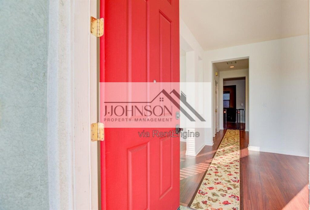 Available NOW 4bd/ 2.5bath Home property image