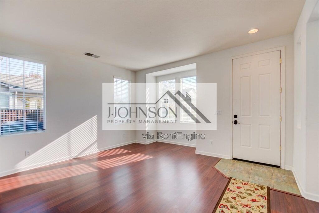 Available NOW 4bd/ 2.5bath Home property image