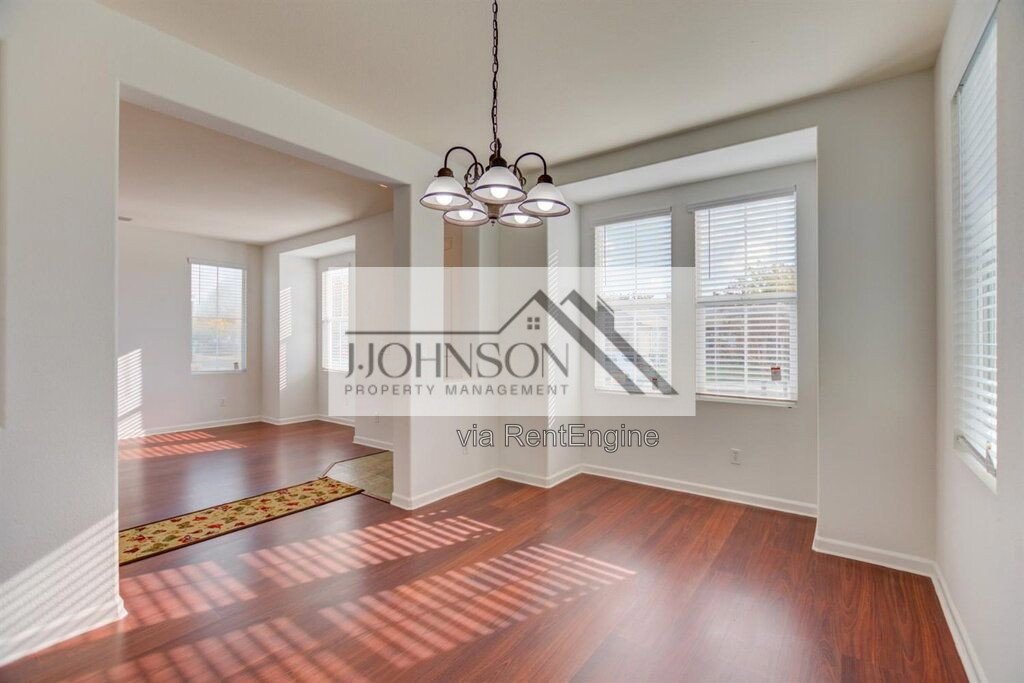 Available NOW 4bd/ 2.5bath Home property image