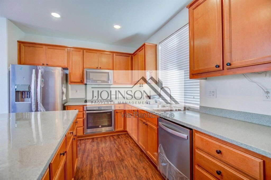 Available NOW 4bd/ 2.5bath Home property image
