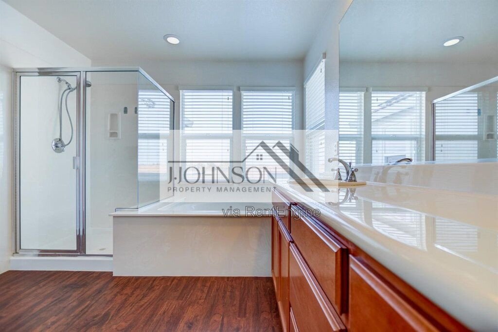 Available NOW 4bd/ 2.5bath Home property image