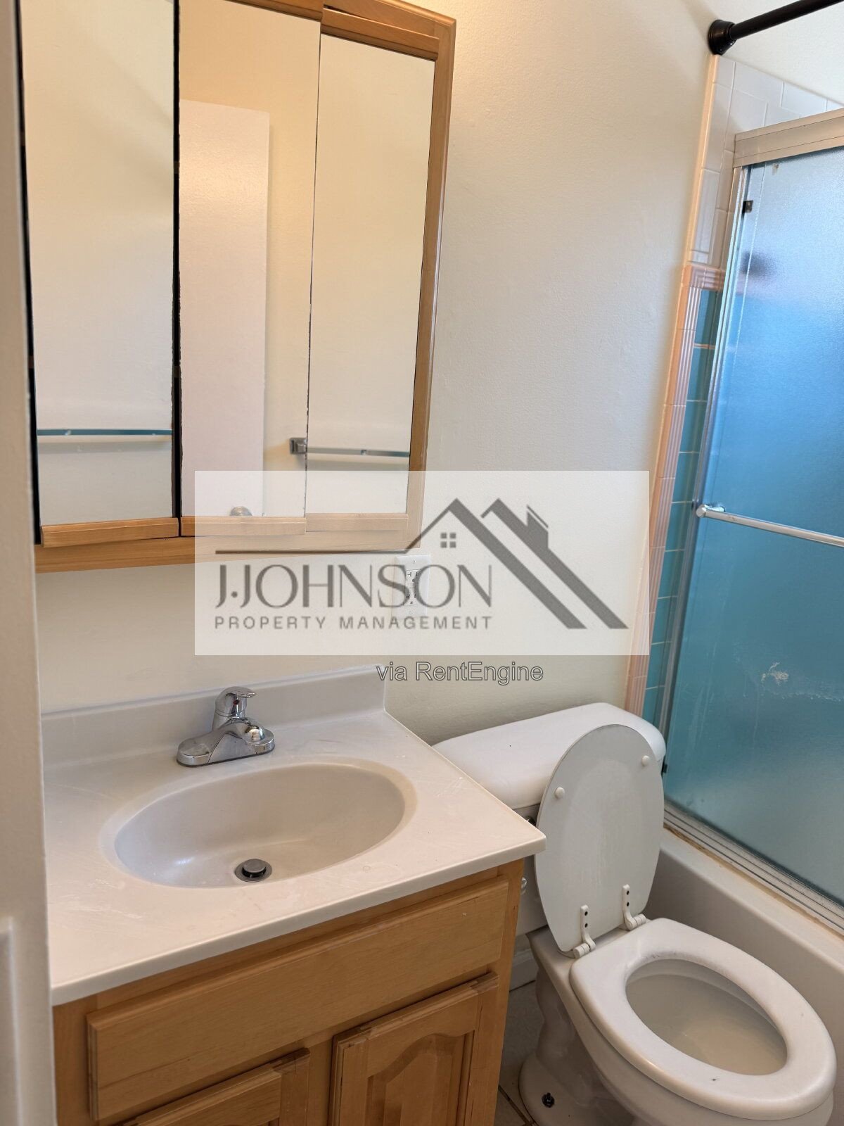 2 bed one bath unit property image